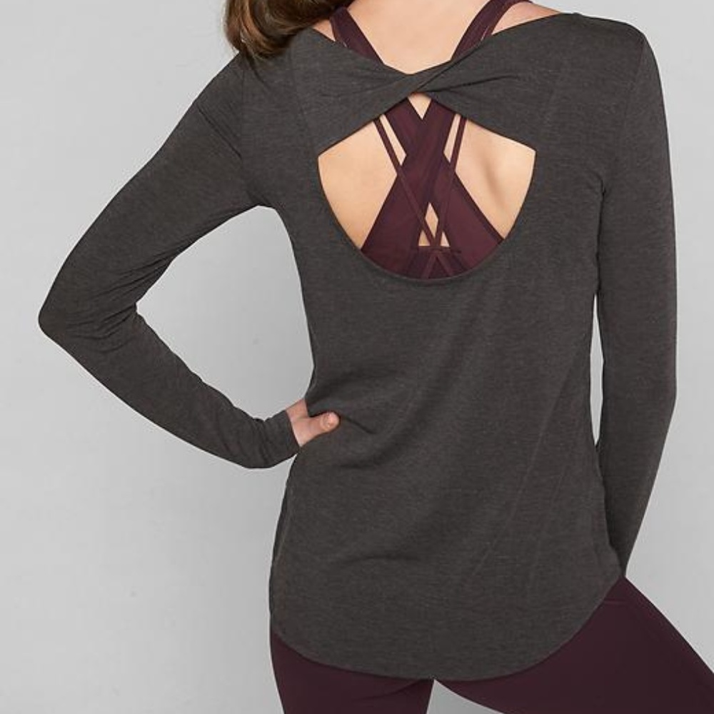 New Athleta Gray Open Back Flexlight Top